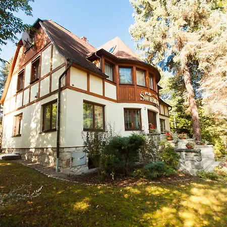 Pod świerkami Pensjonat 3*